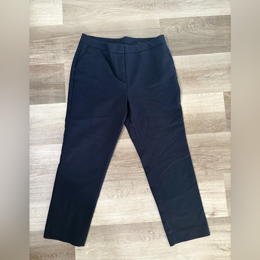 Chicos Classic Women's Pull-On ankle length Pants
